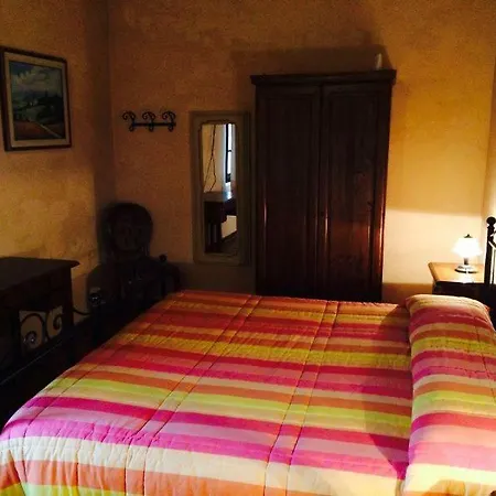 La Vecchia *